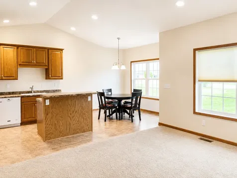 621 East Hewitt Street Forreston IL 61030