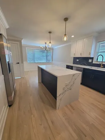 9028 Meade Avenue Oak Lawn IL 60453