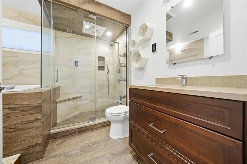 344 West Scott Street Chicago IL 60610