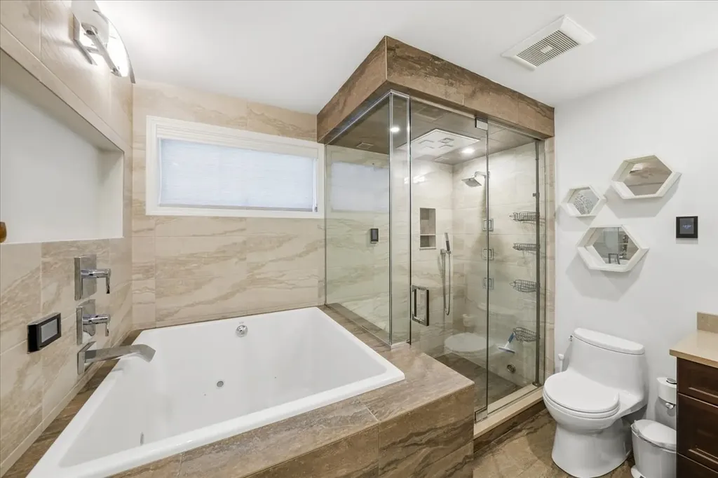 344 West Scott Street Chicago IL 60610