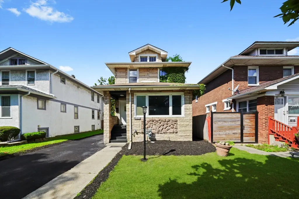 1820 South 3rd Avenue Maywood IL 60153