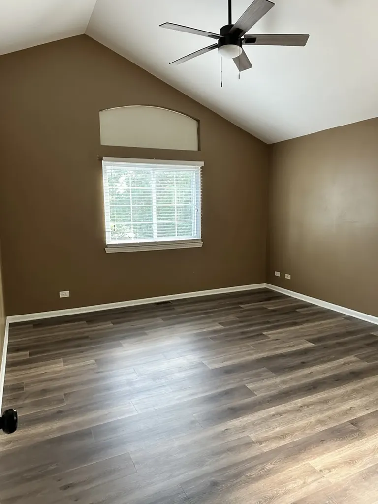 1213 Pennsbury Lane Aurora IL 60502
