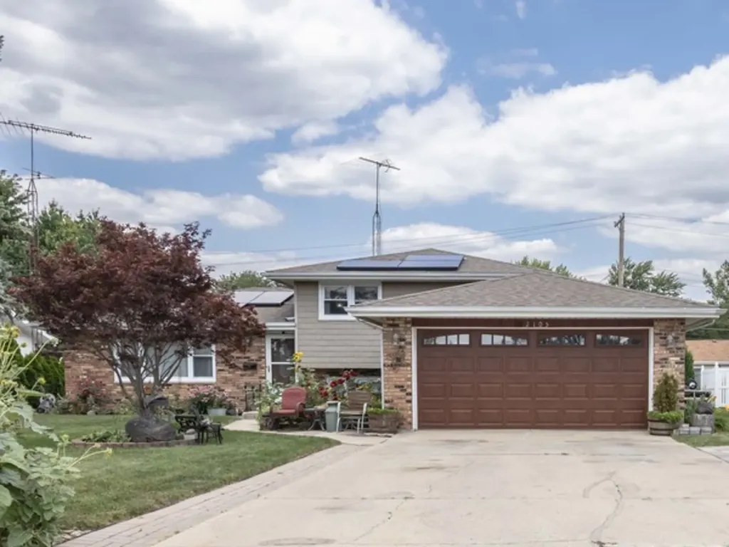 2105 Glenwood Avenue Joliet IL 60435
