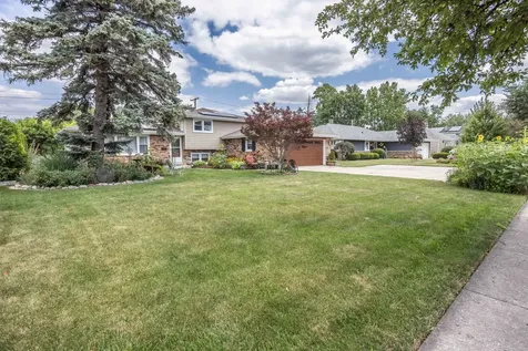 2105 Glenwood Avenue Joliet IL 60435