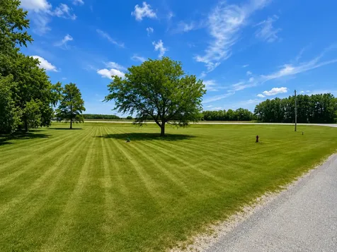S Wood Street Thawville IL 60968