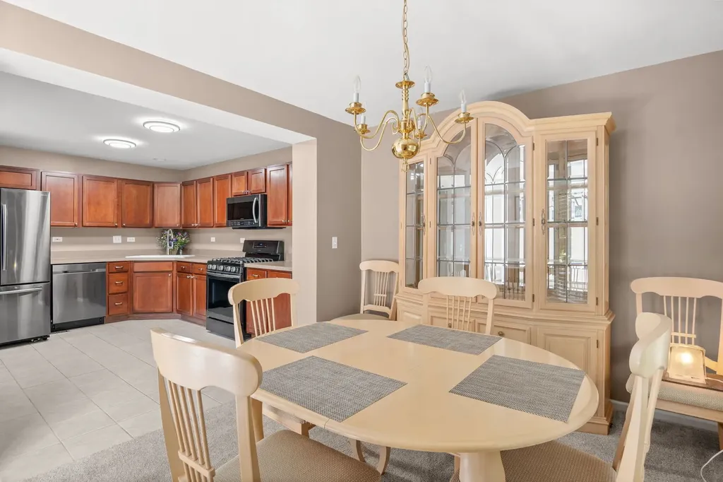 2222 Foxmoor Lane Aurora IL 60502