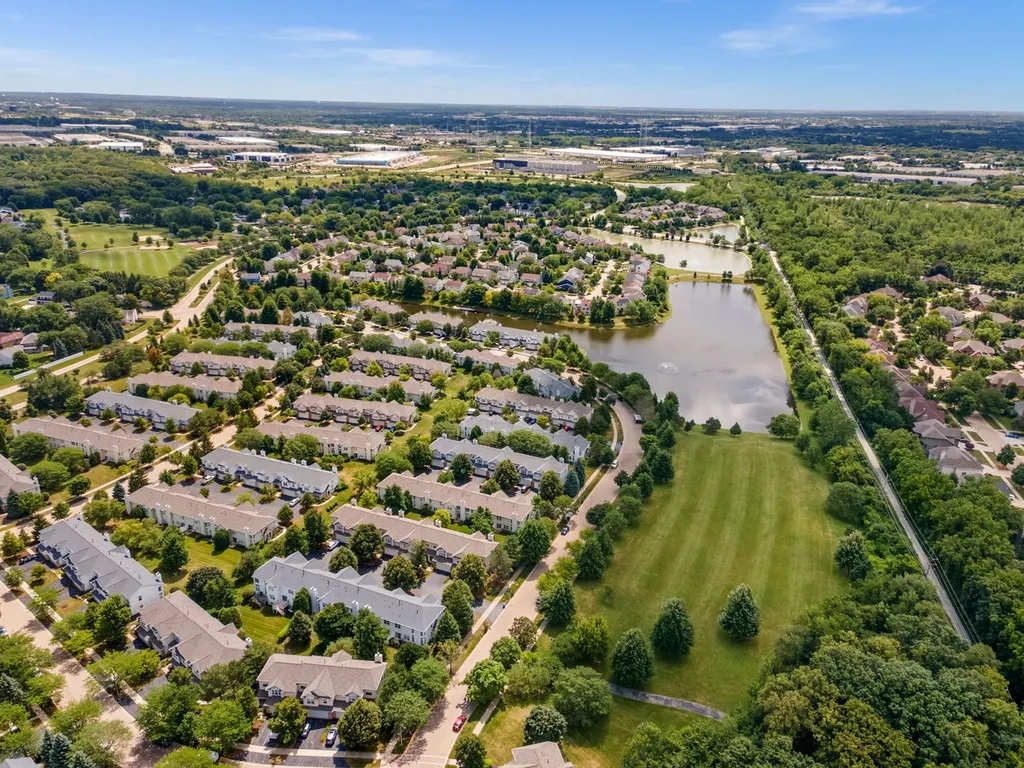 2222 Foxmoor Lane Aurora IL 60502