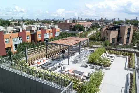 1743 North Leavitt Street Chicago IL 60647