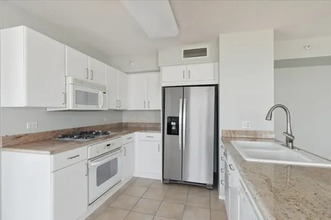 1720 Maple Avenue Evanston IL 60201