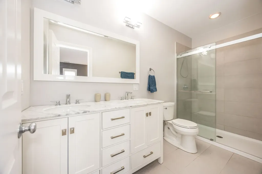 3401 North Racine Avenue Chicago IL 60657