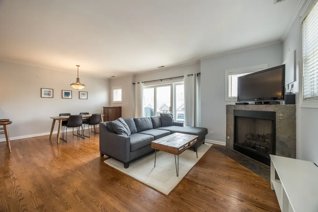 3401 North Racine Avenue Chicago IL 60657