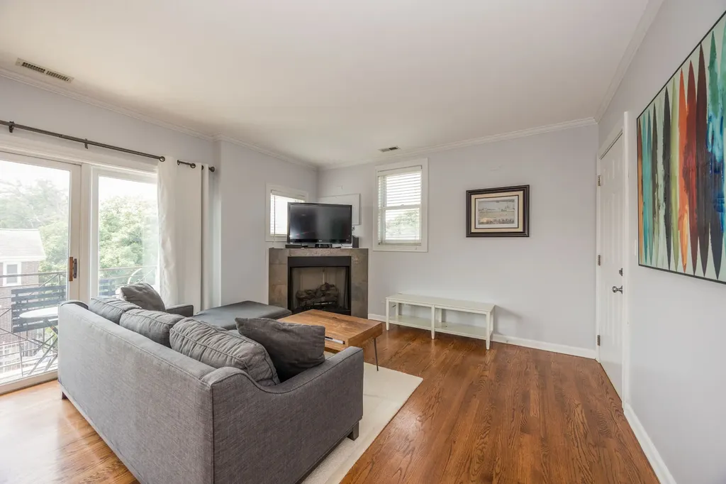 3401 North Racine Avenue Chicago IL 60657