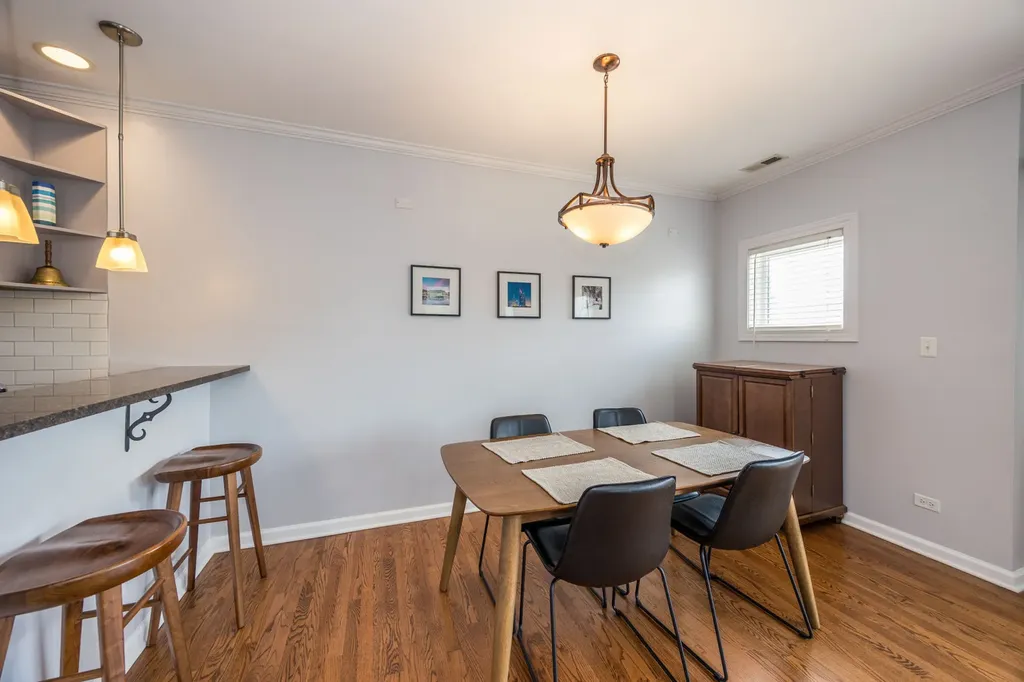 3401 North Racine Avenue Chicago IL 60657