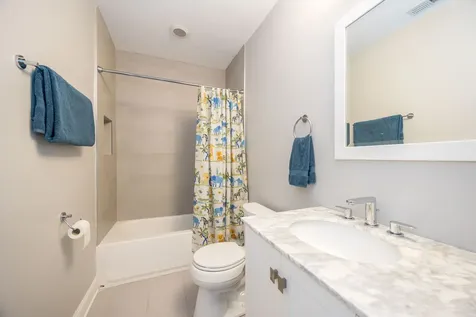 3401 North Racine Avenue Chicago IL 60657
