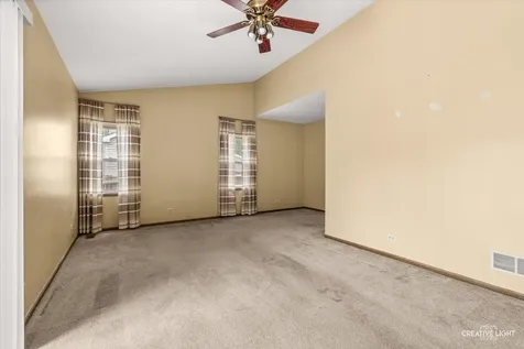 202 Mistwood Lane North Aurora IL 60542