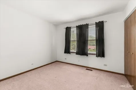 202 Mistwood Lane North Aurora IL 60542