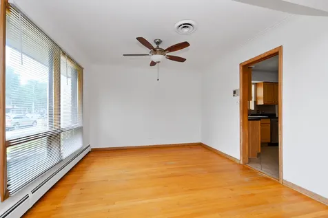 6238 West 63rd Street Chicago IL 60638
