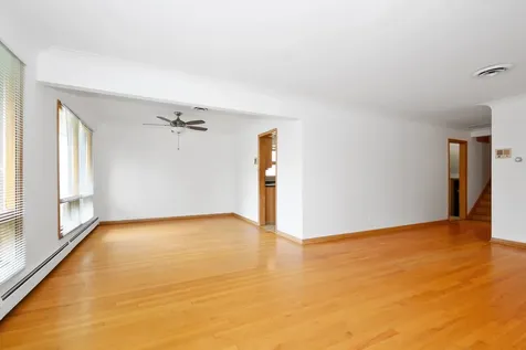 6238 West 63rd Street Chicago IL 60638