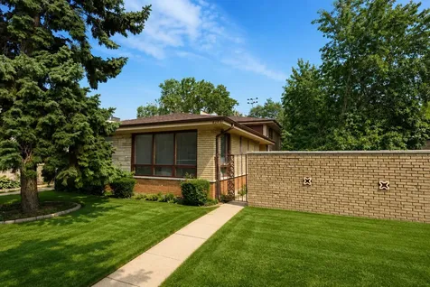 6238 West 63rd Street Chicago IL 60638
