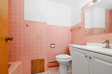 6238 West 63rd Street Chicago IL 60638