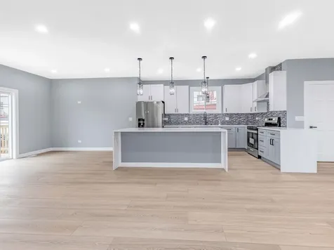 3548 Clinton Avenue Berwyn IL 60402