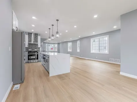 3548 Clinton Avenue Berwyn IL 60402
