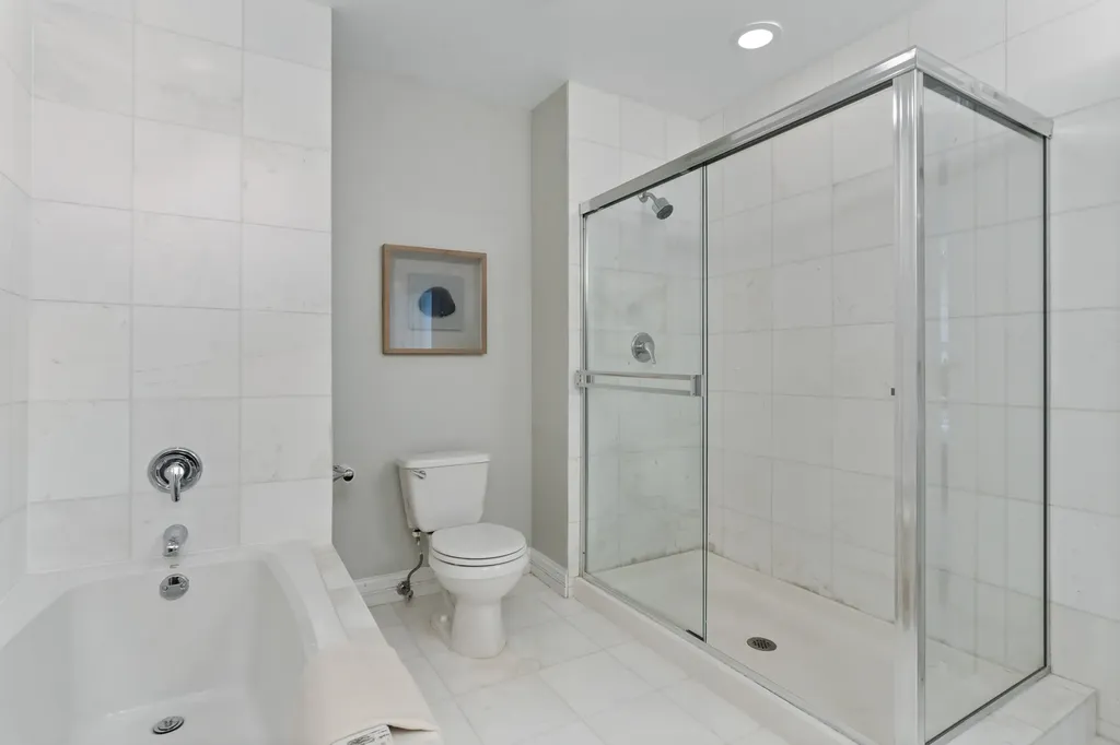 2843 North Lincoln Avenue Chicago IL 60657