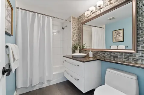 2843 North Lincoln Avenue Chicago IL 60657