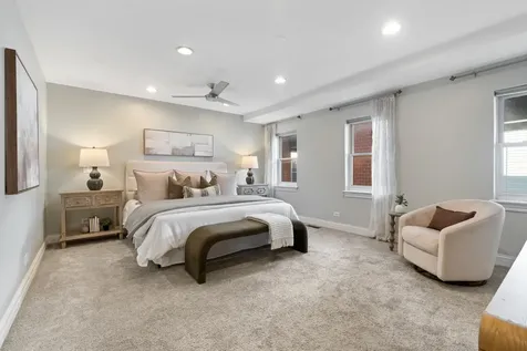 2843 North Lincoln Avenue Chicago IL 60657