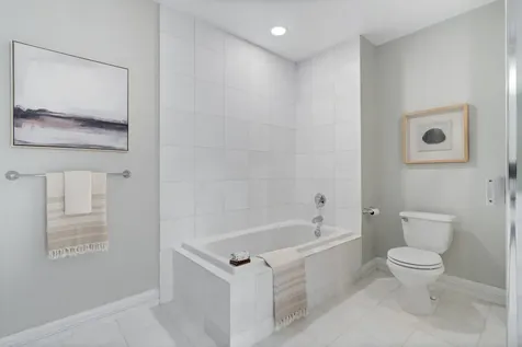 2843 North Lincoln Avenue Chicago IL 60657