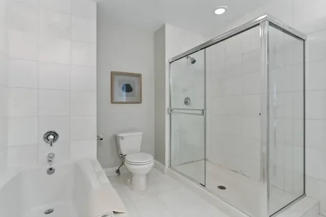 2843 North Lincoln Avenue Chicago IL 60657