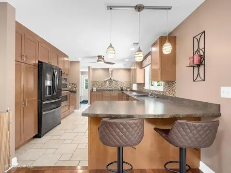 7N136 Briargate Terrace Medinah IL 60157