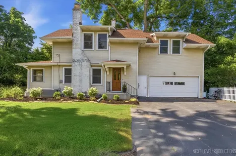32W183 Glos Street Wayne IL 60184