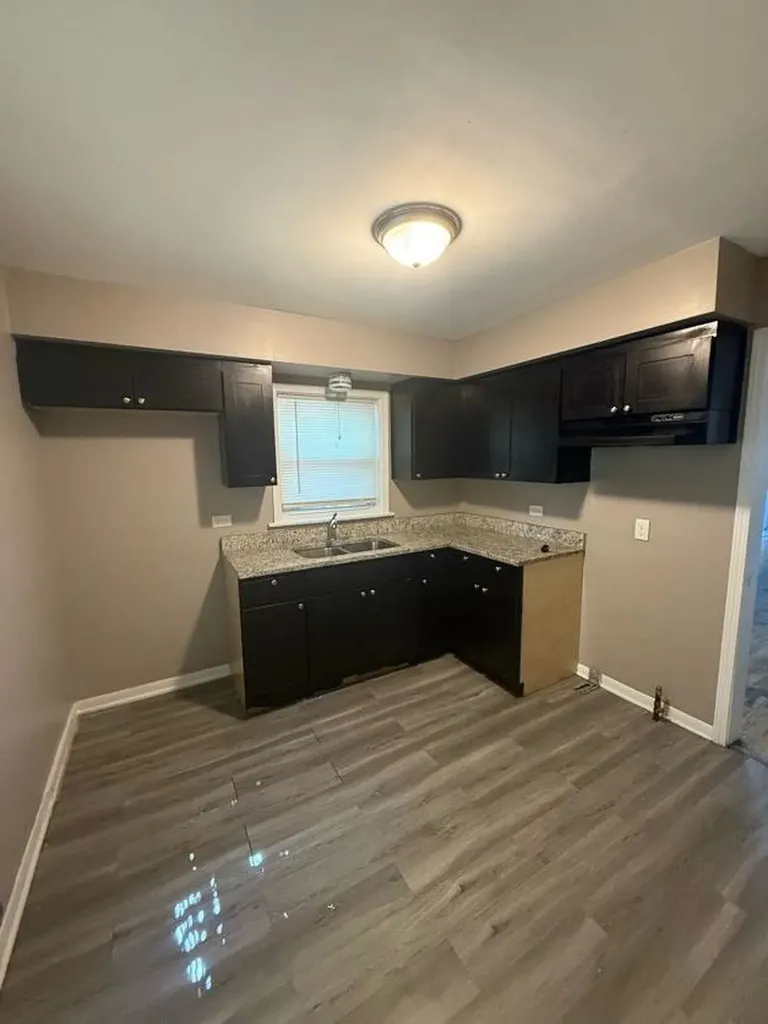 9552 South Greenwood Avenue Chicago IL 60628