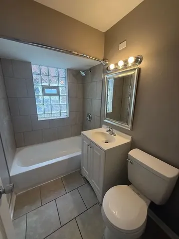 9552 South Greenwood Avenue Chicago IL 60628