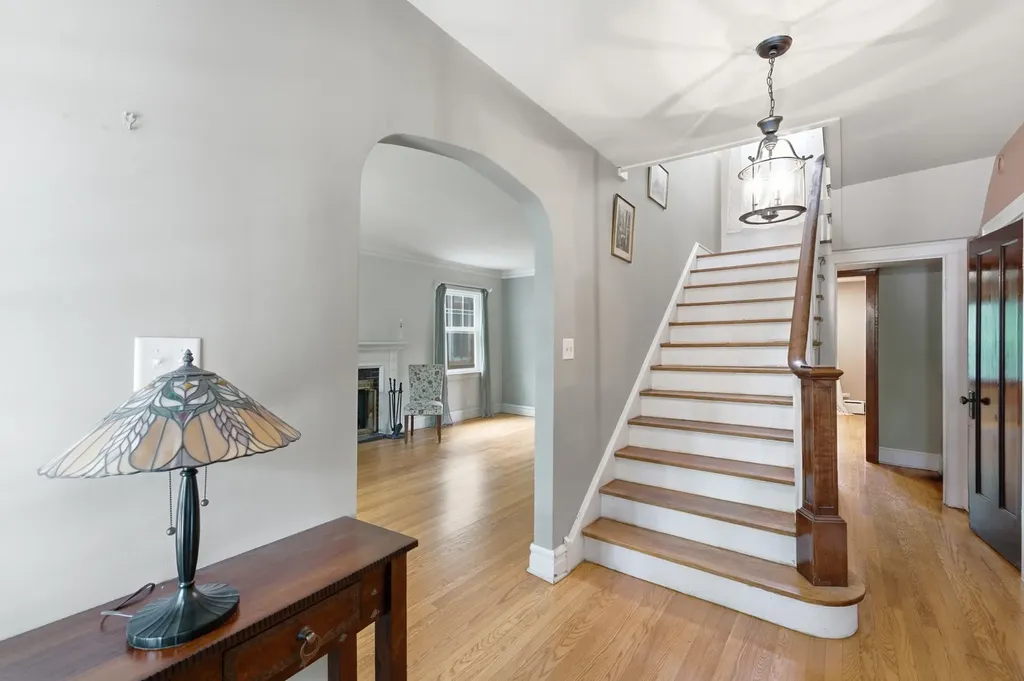 3829 West Addison Street Chicago IL 60618