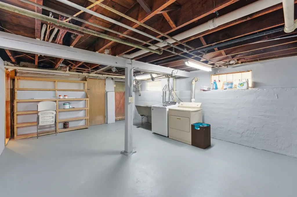 3829 West Addison Street Chicago IL 60618