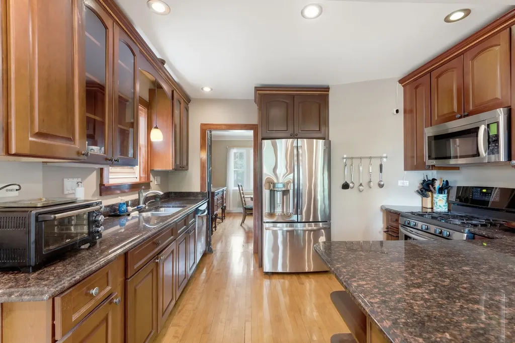 3829 West Addison Street Chicago IL 60618