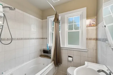 3829 West Addison Street Chicago IL 60618