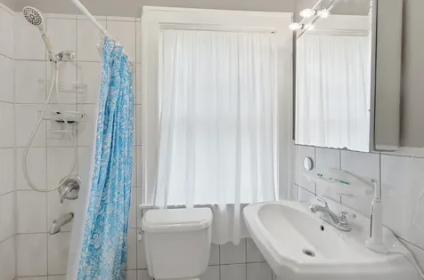 3829 West Addison Street Chicago IL 60618