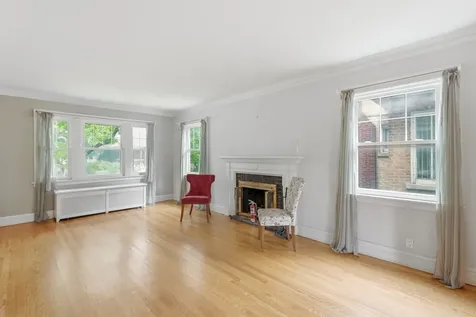 3829 West Addison Street Chicago IL 60618