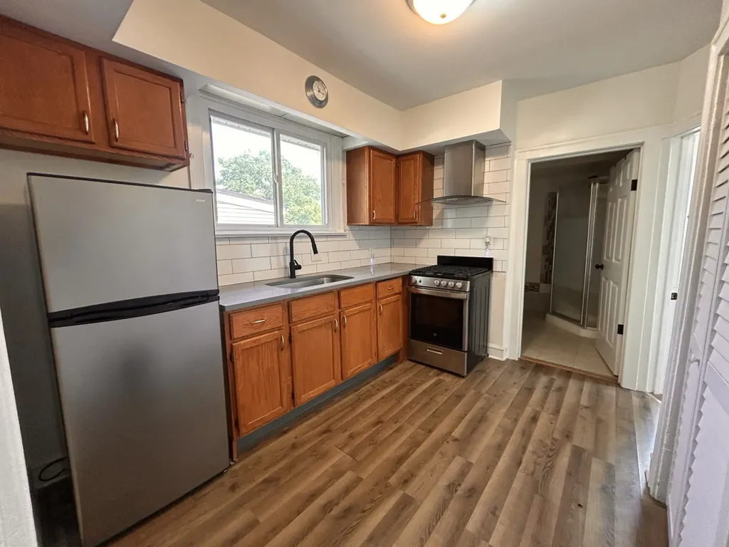 4003 Madison Avenue Brookfield IL 60513