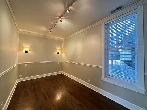 3614 North Bosworth Avenue Chicago IL 60613