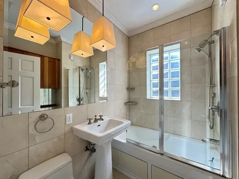 3614 North Bosworth Avenue Chicago IL 60613