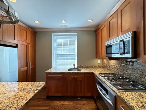 3614 North Bosworth Avenue Chicago IL 60613