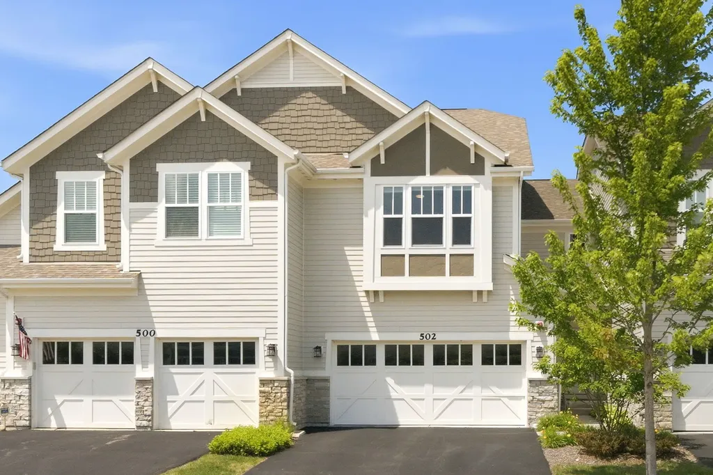 502 Peterson Court Barrington IL 60010