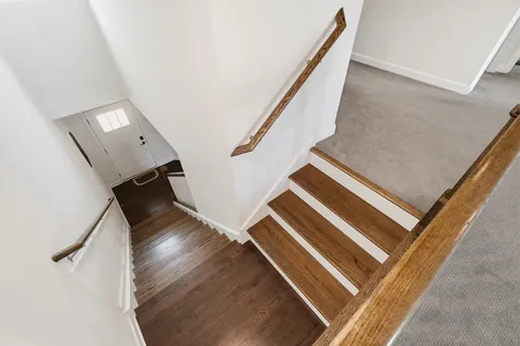 502 Peterson Court Barrington IL 60010