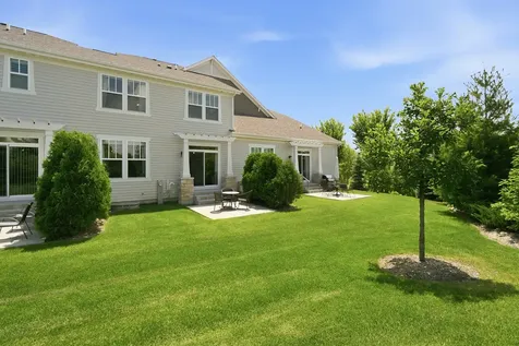 502 Peterson Court Barrington IL 60010