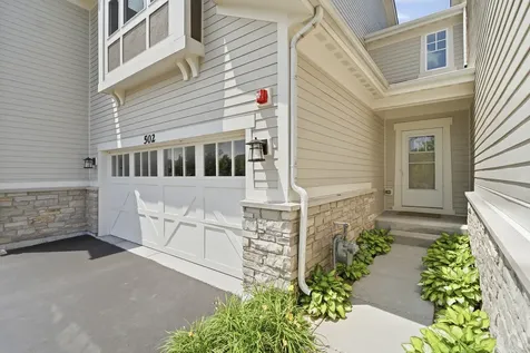 502 Peterson Court Barrington IL 60010