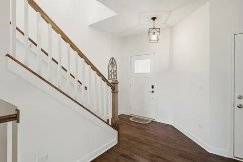 502 Peterson Court Barrington IL 60010